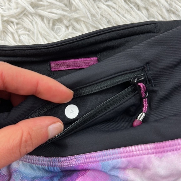 Lululemon Run Times Short *4-way Stretch 4" Blooming Pixie Multi / Black - Picture 5 of 5